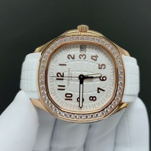 Exquisite Patek Philippe Aquanaut Luce 5268 AAA Replica & Super Clone Watch 1097653288 - side view | Aquanaut Luce
