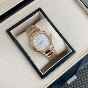 Patek Philippe Nautilus 1:1 Super Clone Ladies Watch with Genuine Diamonds 1127474366 - side view | Nautilus