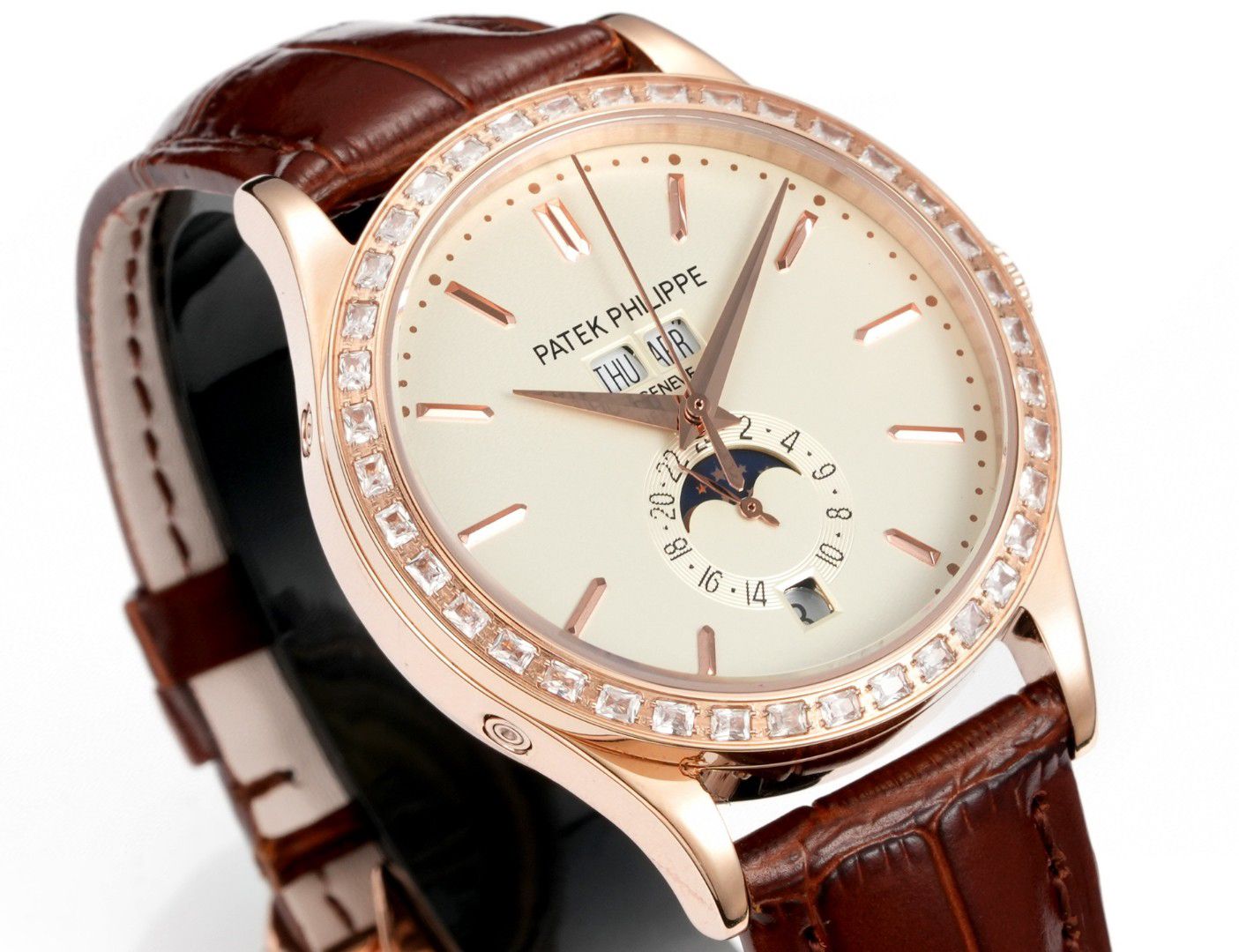 4-264.jpg Patek Philippe Complications 38mm Super Clone Watch | Cash on Delivery 1036335848 - close-up | Complications