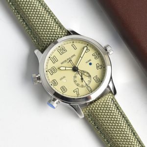 Premium Patek Philippe Aquanaut 5524G Super Clone & Luxury Replica Watch 1132587247 - detailed view | Aquanaut