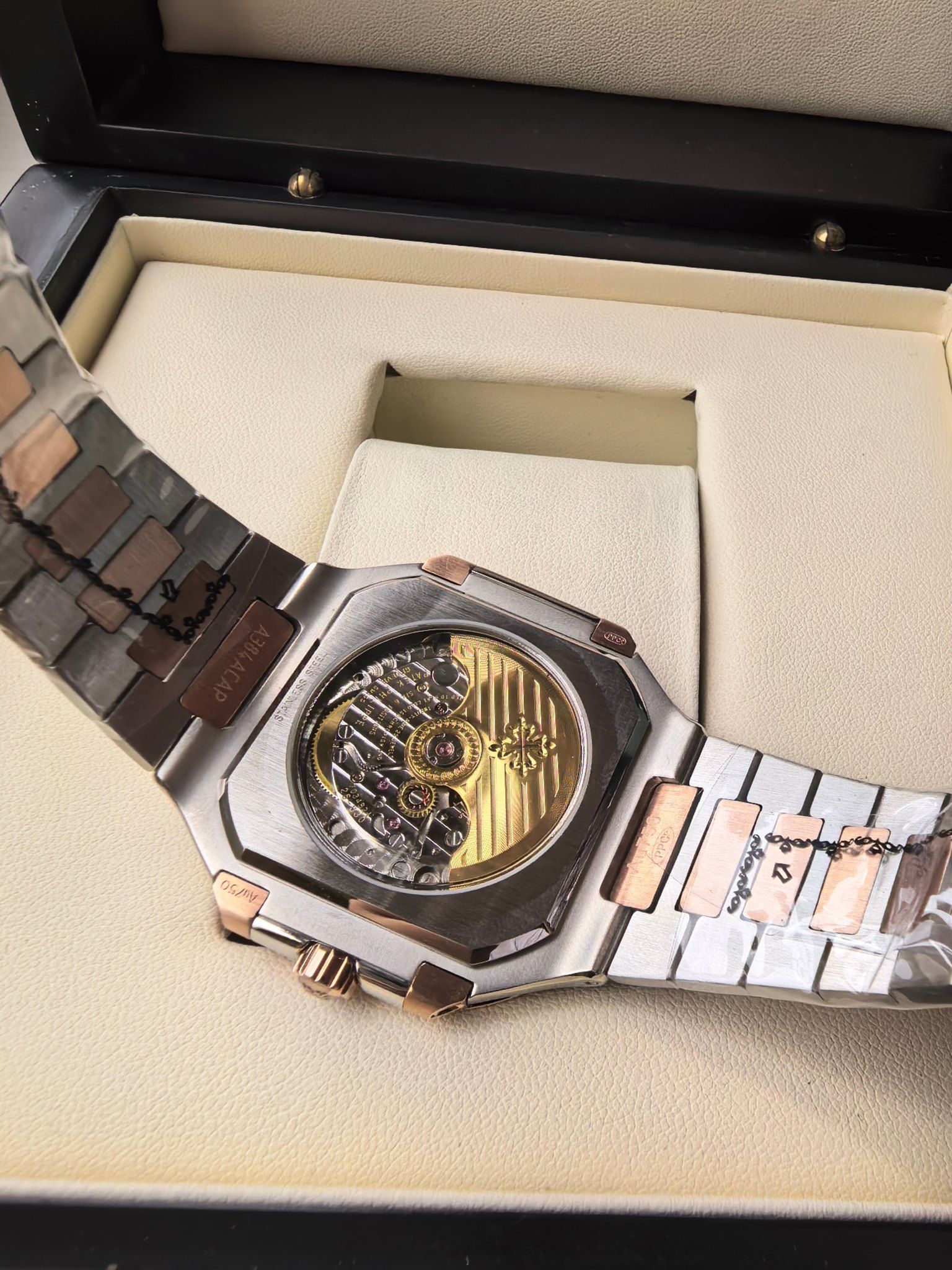 6-350.jpg Patek Philippe Cubitus 5821 1:1 Super Clone Watch with Full Kit 1142336707 - top view | Cubitus