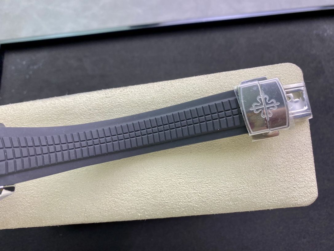 7-87.jpg Patek Philippe Aquanaut Super Clone Watch | Luxury Replica Cash on Delivery 1099202860 - macro shot | Aquanaut